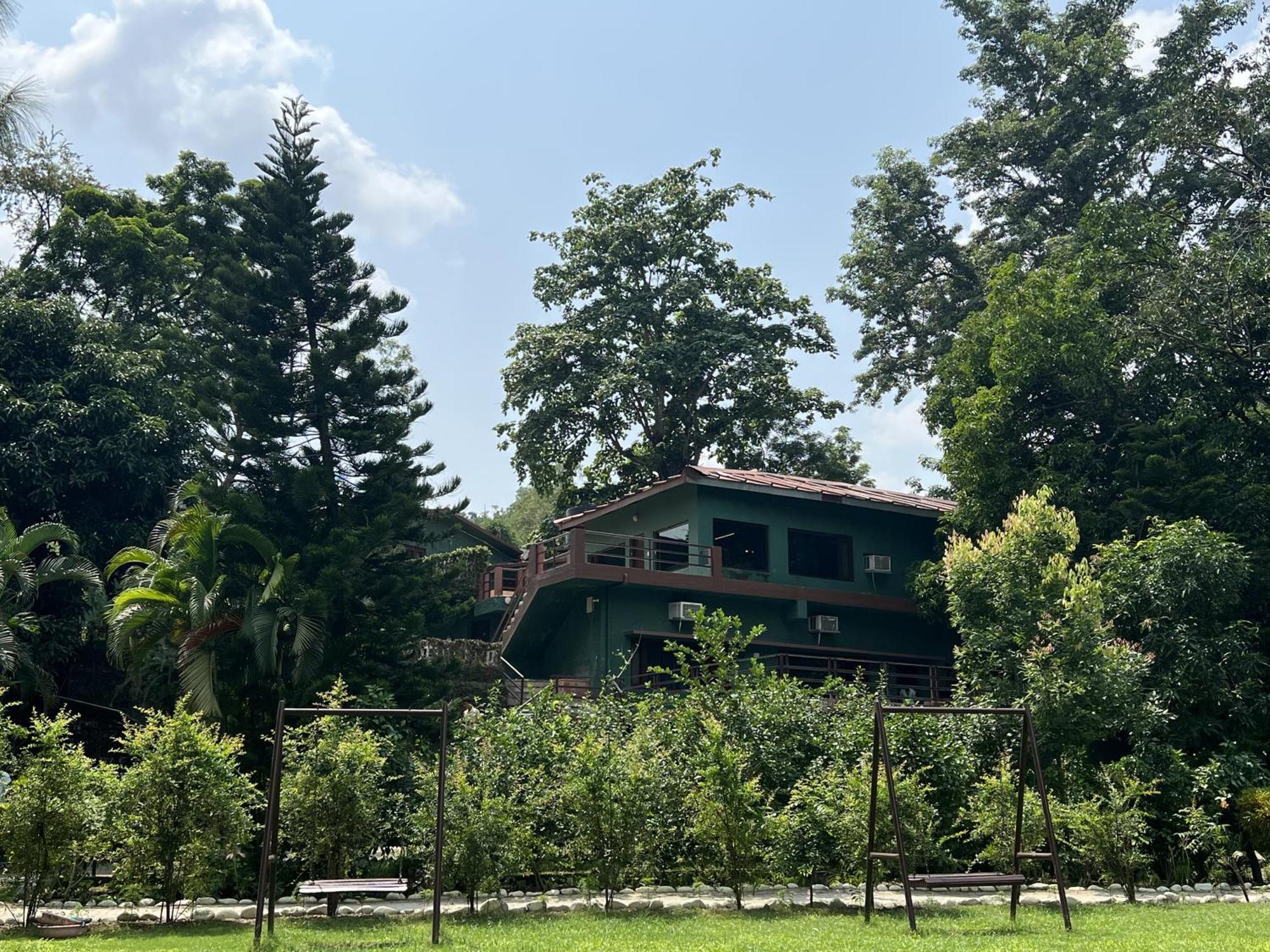 Riverside By Aahma Garjia Exterior photo